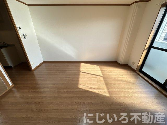 エレガント・ライフの居間・リビング