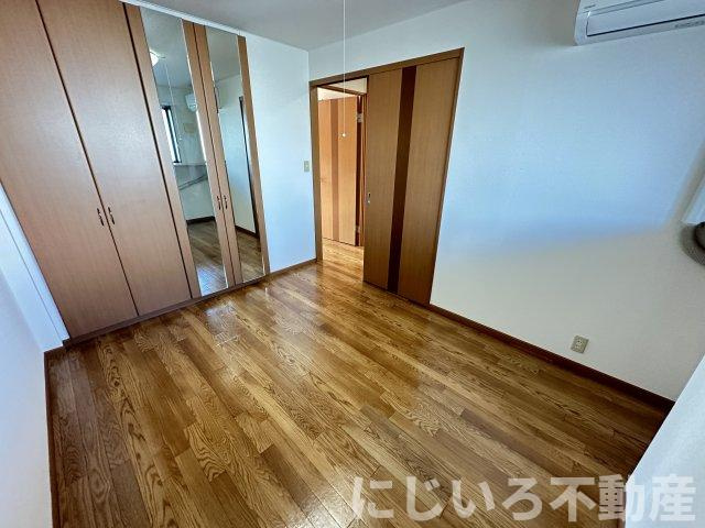 エル・アールの内装