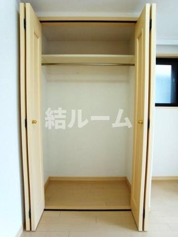 文京区千駄木３丁目の賃貸マンションの収納