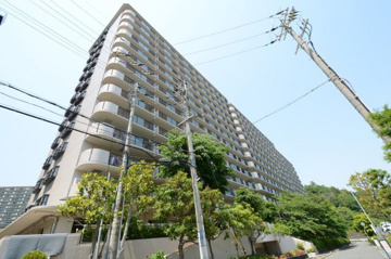 エレベータ付きで、重い荷物があっても便利です！