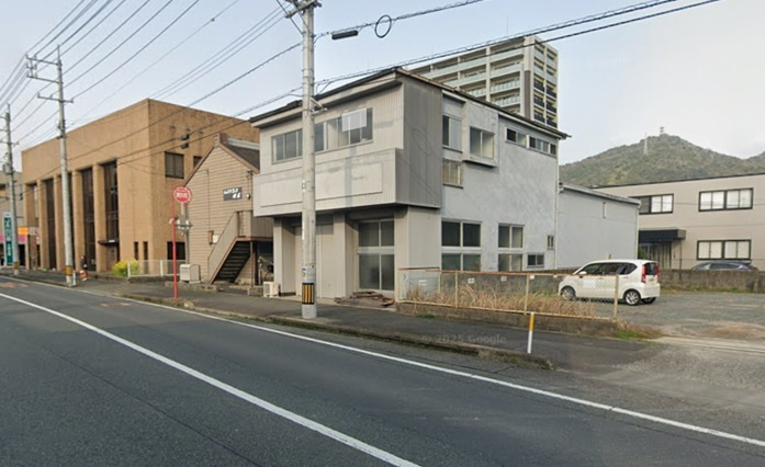 山口市小郡明治１丁目の事務所の外観