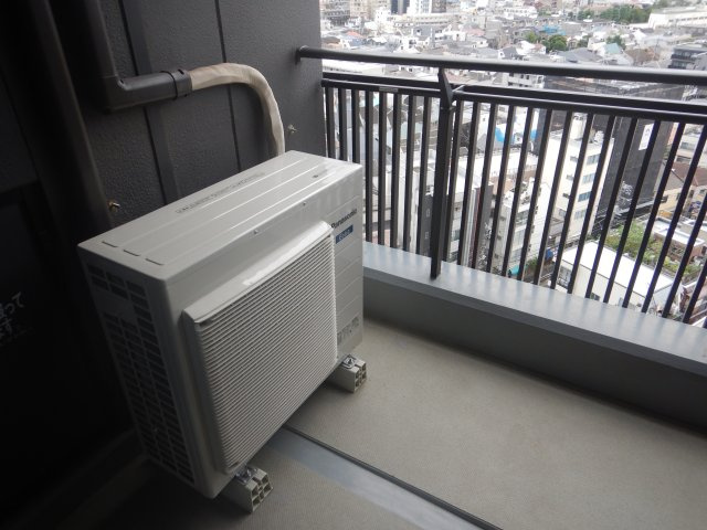 大崎ウエストシティタワーズW棟のバルコニー