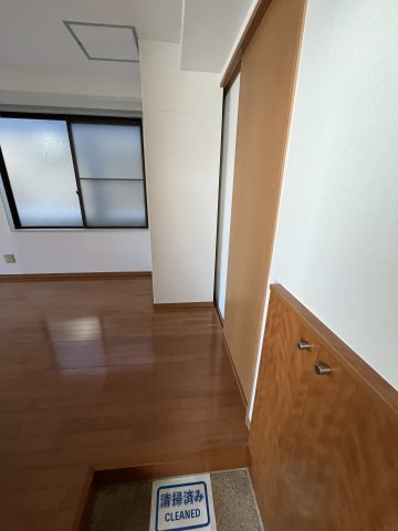 ハイム・アートレスの玄関