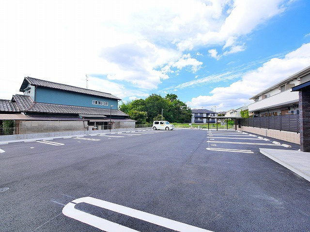 グランヴェール西の京の外観