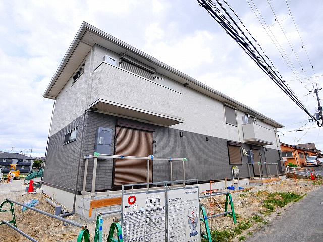 グランヴェール西の京の外観