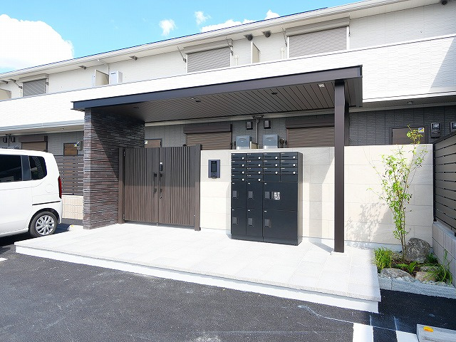 グランヴェール西の京の周辺