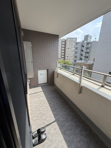 マジェスティ新宿御苑パークナードのバルコニー