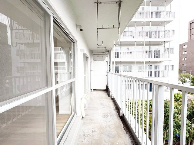 ソフトタウン小島町（2階部分）／仲介手数料無料／内装新規フルリノベーションのバルコニー