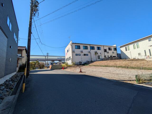 【トーヨーホーム売主/売建】緑区清水山二丁目Ａ分譲の前面道路含む現地写真|Ａ／Ｂ分譲 前面道路