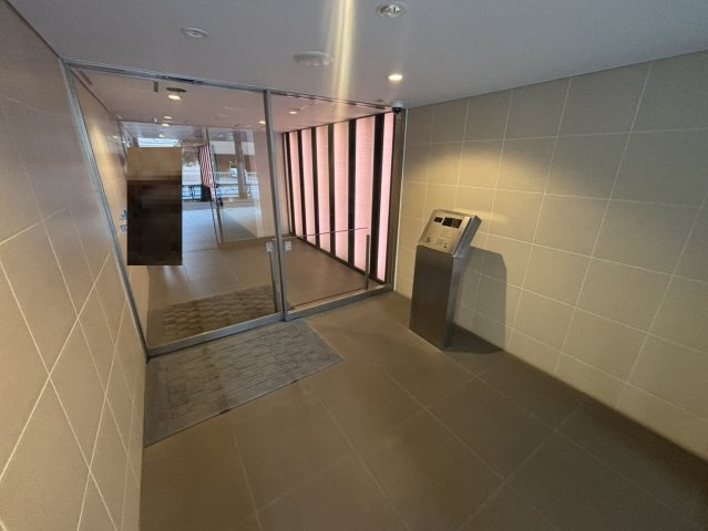 アクシア文京本駒込のエントランス