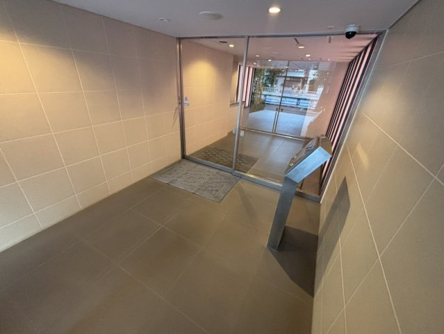 アクシア文京本駒込のエントランス