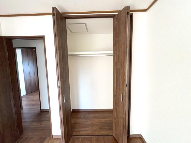 中野町戸建の収納