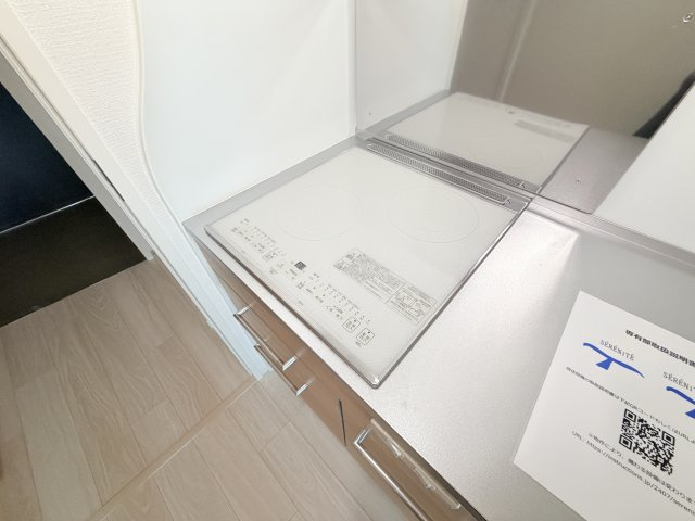 セレニテ神戸駅前アリエのキッチン
