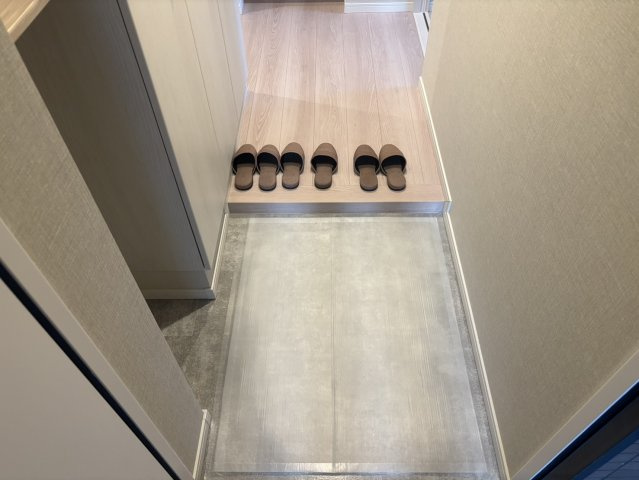 クリオ三ノ輪壱番館の玄関