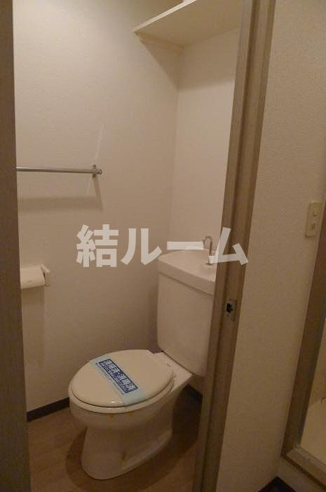 豊島区雑司が谷３丁目の賃貸マンションのトイレ