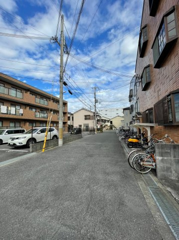 エザンスの駐車場