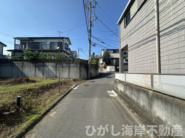 平塚市南原３丁目　売地の前面道路含む現地写真|現地外観