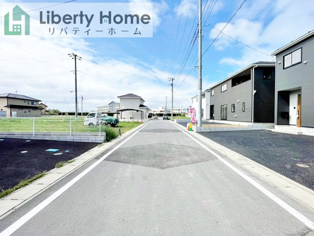 神栖市土合本町第8　新築戸建　3号棟の前面道路含む現地写真