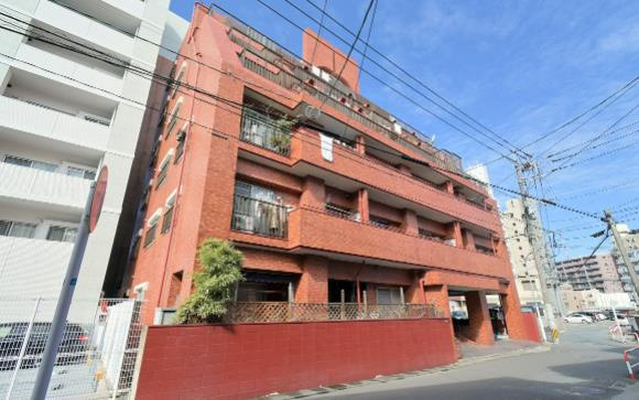 ロワールマンション野間の外観|〇西鉄「高宮」駅まで徒歩9分、買い物、コンビニ、バス停など好立地のリノベーション物件登場！