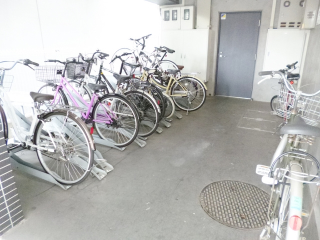 スパシエ　アルテシモ　ベッタのその他共用部分|自転車はこちらに置けます☆