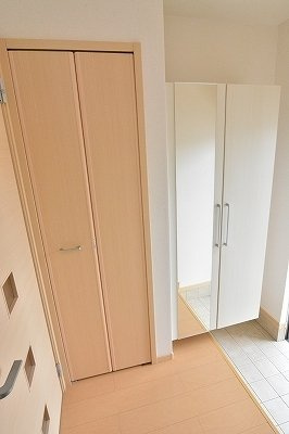 ソレイユ　ドゥ　Ｆの玄関