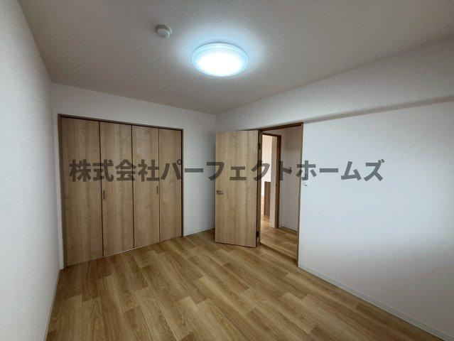 グリーンコート C棟の洋室|きれいな洋室です