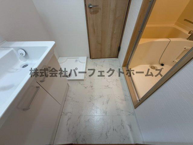 グリーンコート C棟の洗面所|脱衣スペースもあります