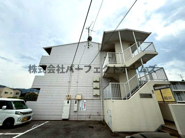 グリーンコート C棟の外観|おしゃれな外観です
