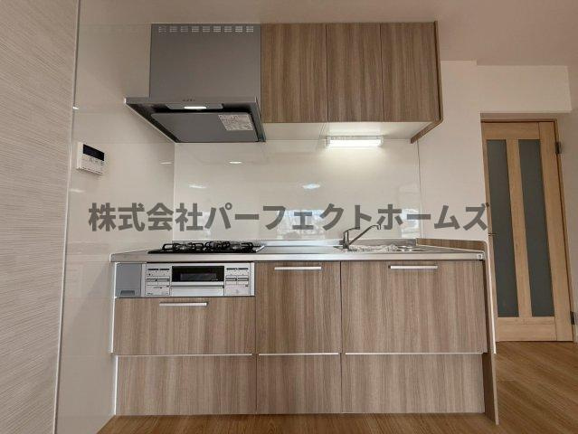 グリーンコート C棟のキッチン|コンパクトなキッチンで掃除もラクラク