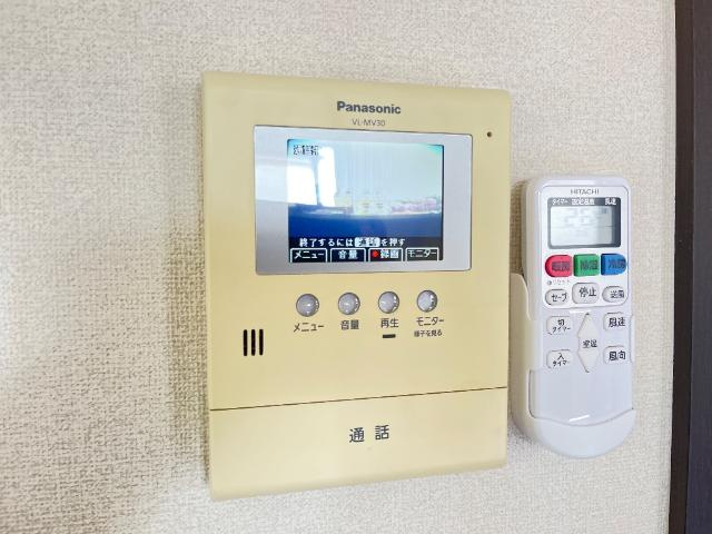 サンタプレイスⅡの内装|カメラ付インターホン