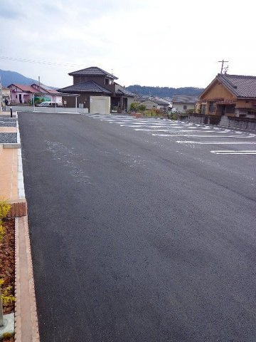 ビオトープⅠの駐車場