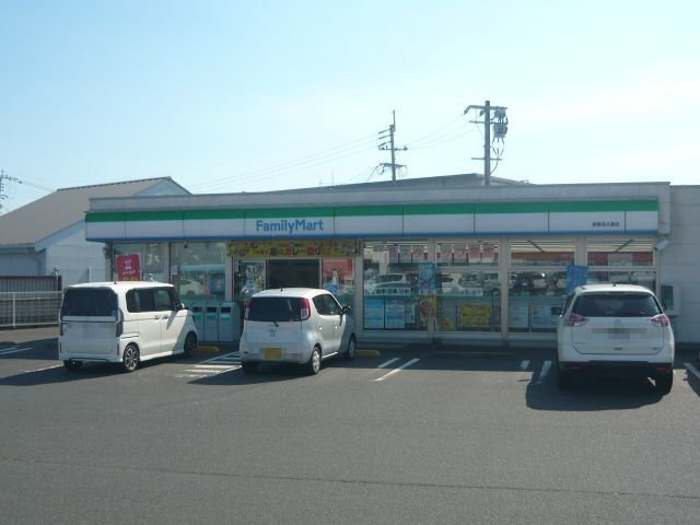 メゾンエスポワールⅠの周辺|ファミリーマート鹿屋笠之原店まで500m