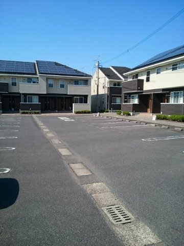 Ｙ’ｓコート弐番館　Ⅰの駐車場