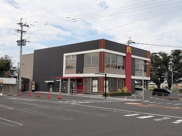 アメニティ　Ｂの周辺|マクドナルド西原店まで650m