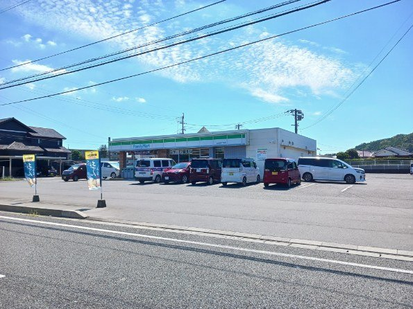 プルメリア．イサＢの周辺|ファミマ鹿屋西原二丁目店まで800m