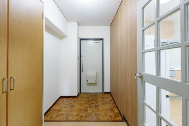 メガロン御殿山の玄関