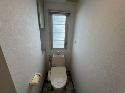 【トイレ】 | レジデンス伊月 | 落ち着いた色調のトイレです