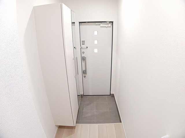 トリエステ　Ｂの玄関