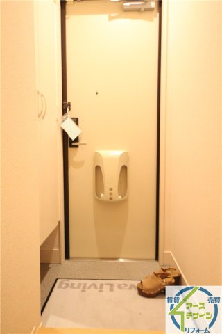 リバーハイム谷八木Ⅱの玄関