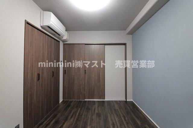 サンメゾン与力の洋室|◆シンプルですっきりとした部屋です。自分好みの空間を創り上げてください♪
