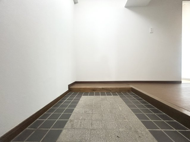 【玄関】 | サン・エアポートNODA