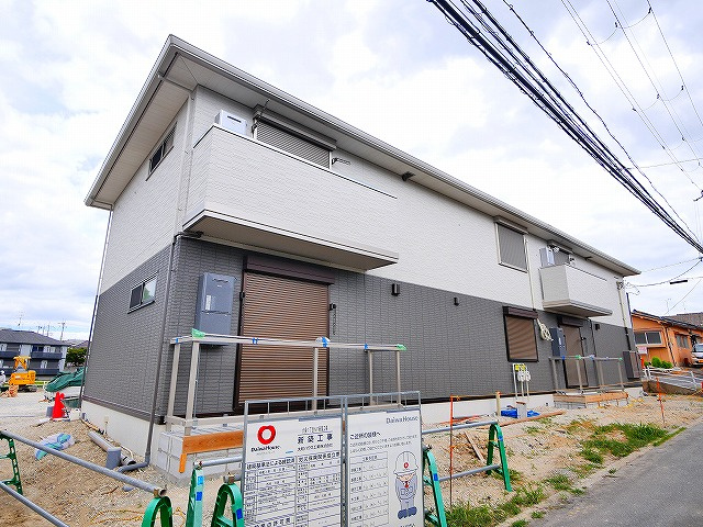 グランヴェール西の京の外観