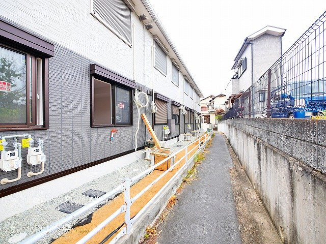 グランヴェール西の京の周辺