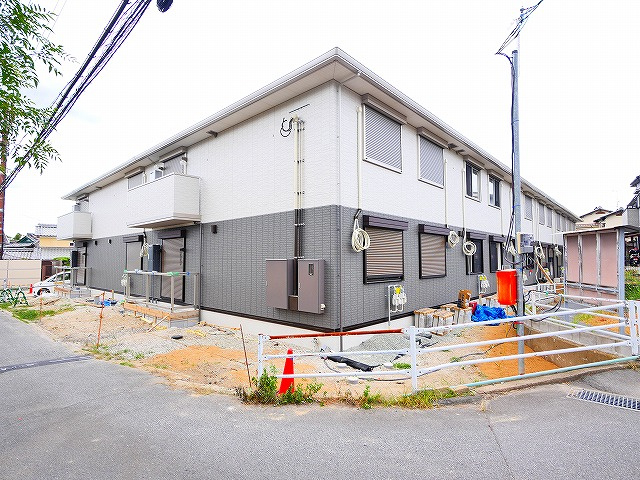 グランヴェール西の京の外観