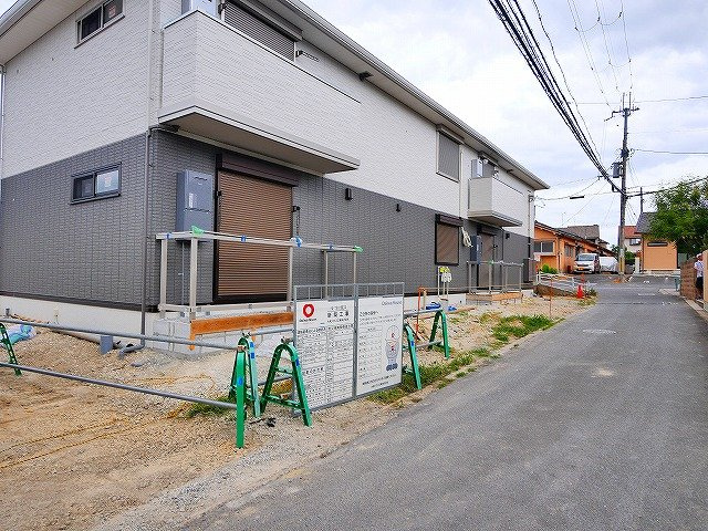 グランヴェール西の京の周辺