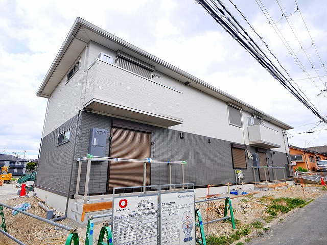 グランヴェール西の京の外観