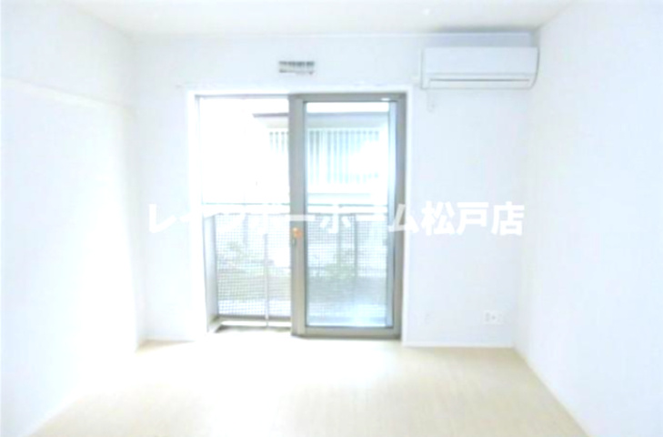 アクシズ　Ａ棟の居間・リビング|ゆったりとした居間です