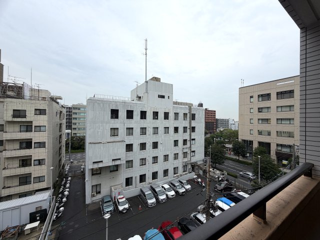 もし、これまでに怖い目にあったコトがあるのなら…、今後の生活はより安心したいと思うはず、、なら、もう、ココしかない！！鶴見警察署がほぼ隣！！な、『ネオマイム鶴見中央センターコート』フルリフォームの展望