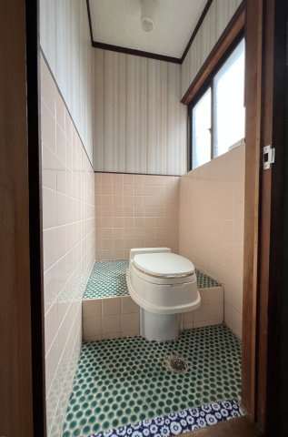 米子市彦名町　中古住宅のトイレ|増築側
