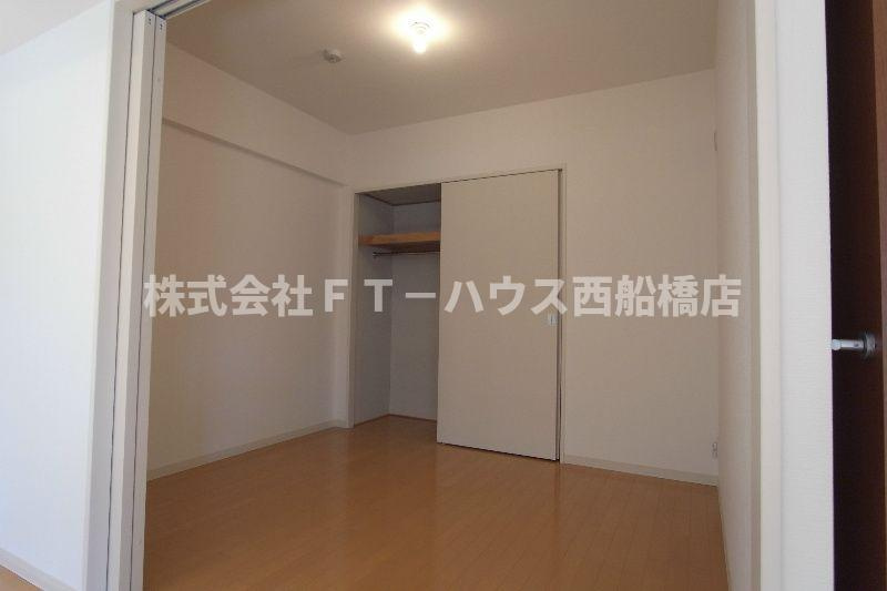 クレール和泉の洋室